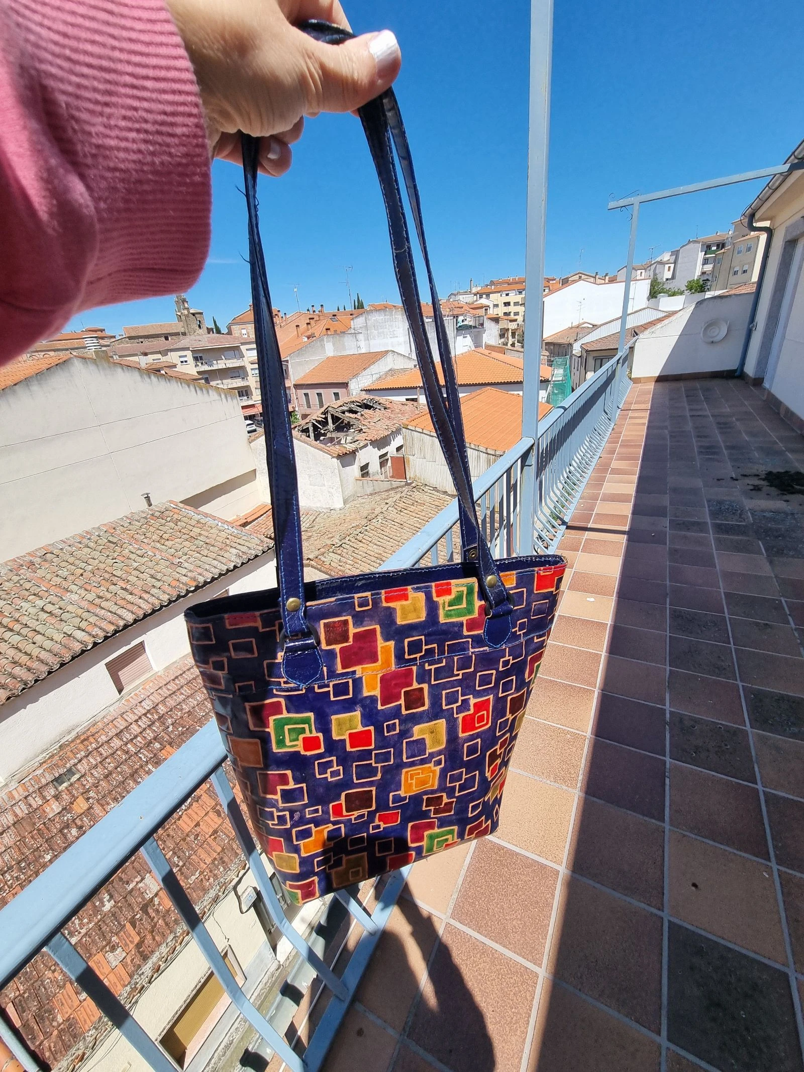 Bolso azul con estampado de cuadros hecho a mano. – photo 2